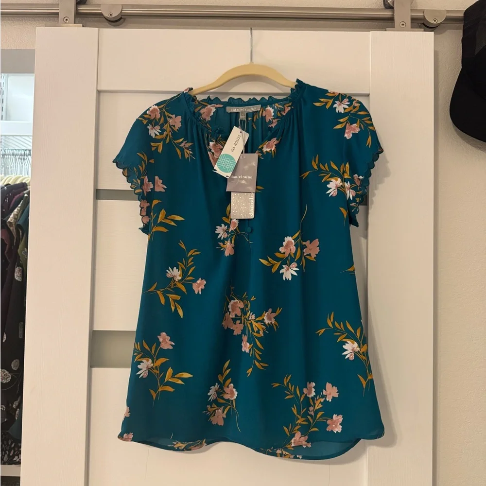 Daniel Rainn Floral Teal Women's Top - Picture 1 of 3